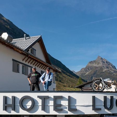 Hotel Luggi กัลเทือร์ ภายนอก รูปภาพ