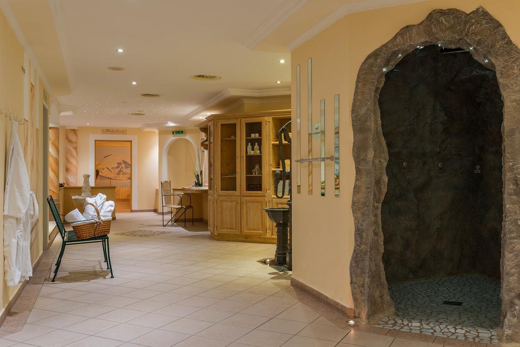 Hotel Luggi กัลเทือร์ ภายนอก รูปภาพ